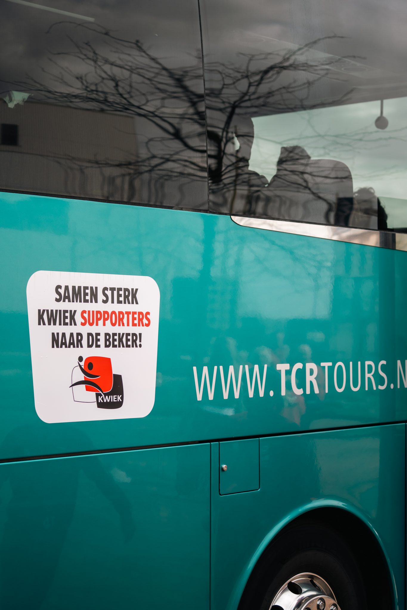 Ga mee naar SEW - uitwedstrijd halve finale 25 april